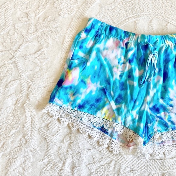 Like-New Colorful Lounge Shorts - Picture 2 of 5